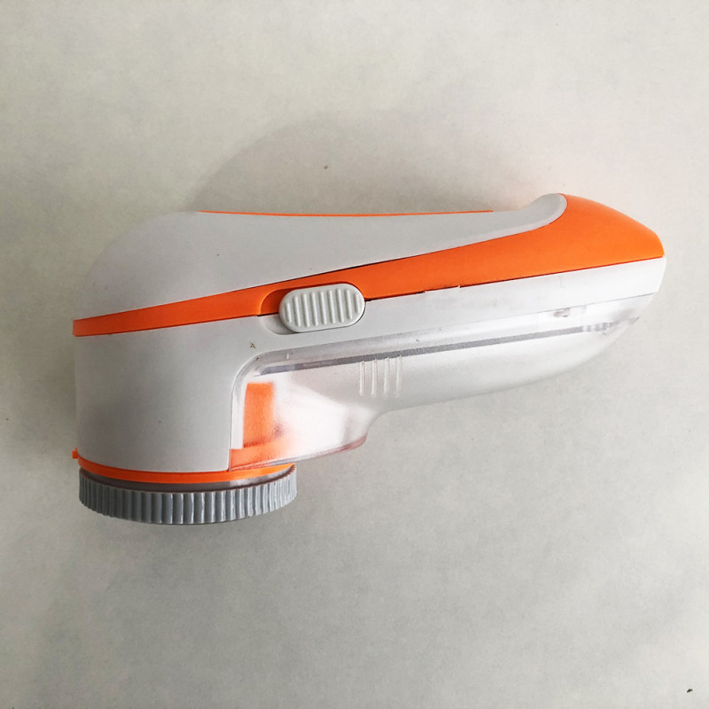 Машинка від катишків GEMEI GM-231