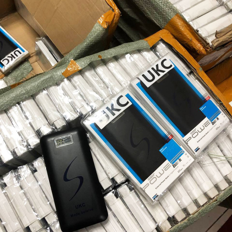 Мобільна зарядка Power Bank 30000/9600mAh UKC. Колір: чорний