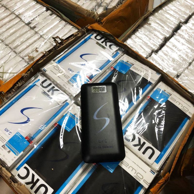 Мобільна зарядка Power Bank 30000/9600mAh UKC. Колір: чорний